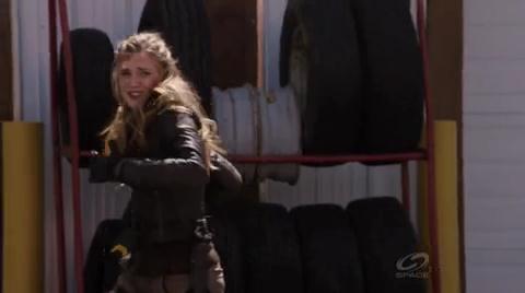 VampireDiariesWorld-dot-org_PrimevalNewWorldS01E13-2188.jpg