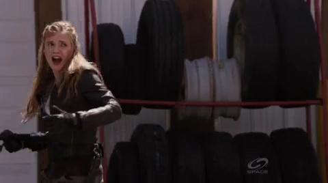 VampireDiariesWorld-dot-org_PrimevalNewWorldS01E13-2189.jpg