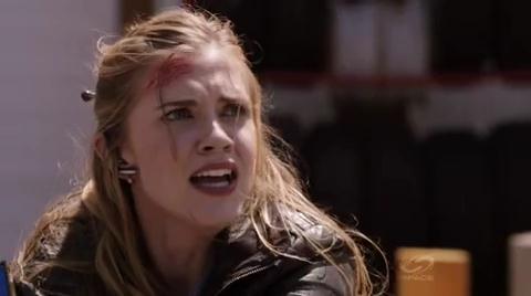 VampireDiariesWorld-dot-org_PrimevalNewWorldS01E13-2233.jpg
