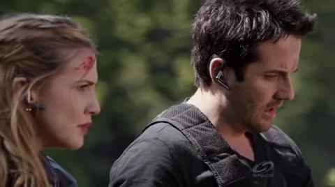 VampireDiariesWorld-dot-org_PrimevalNewWorldS01E13-2382.jpg