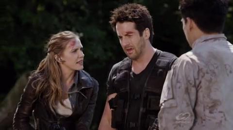 VampireDiariesWorld-dot-org_PrimevalNewWorldS01E13-2393.jpg
