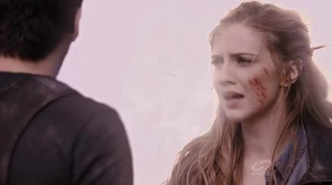 VampireDiariesWorld-dot-org_PrimevalNewWorldS01E13-2451.jpg