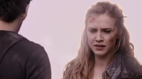 VampireDiariesWorld-dot-org_PrimevalNewWorldS01E13-2455.jpg