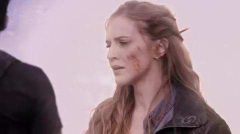 VampireDiariesWorld-dot-org_PrimevalNewWorldS01E13-2461.jpg