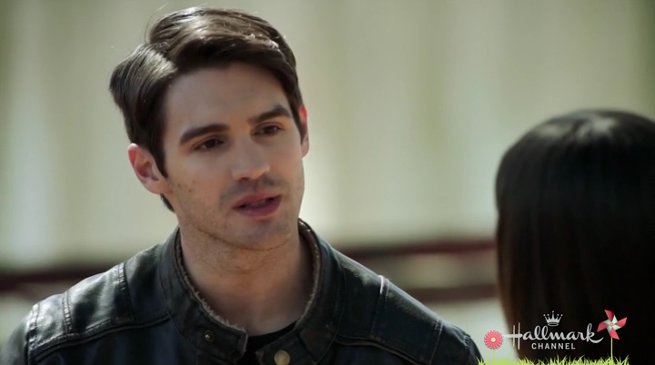 VampireDiariesWorld-dot-nl_HomeBySpring0203.jpg