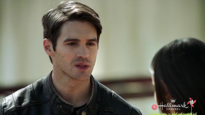 VampireDiariesWorld-dot-nl_HomeBySpring0211.jpg