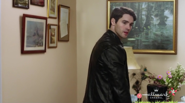 VampireDiariesWorld-dot-nl_HomeBySpring1219.jpg