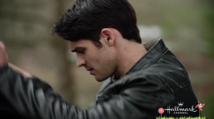 VampireDiariesWorld-dot-nl_HomeBySpring1401.jpg