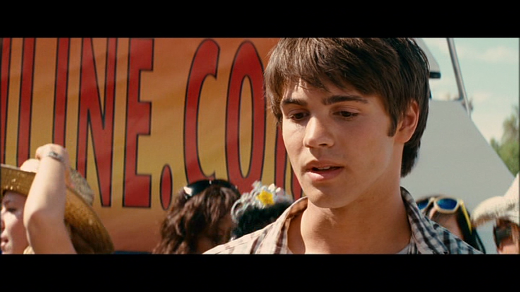 VampireDiariesWorld-dot-org_Pirahna3d00442.png
