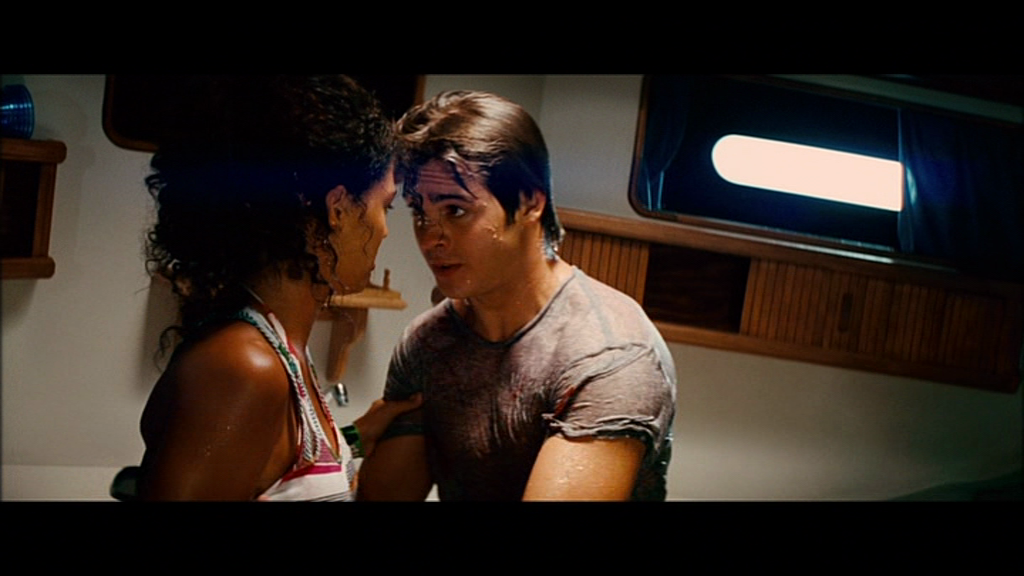 VampireDiariesWorld-dot-org_Pirahna3d01439.png