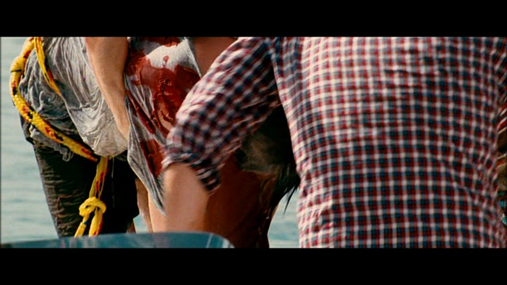 VampireDiariesWorld-dot-org_Pirahna3d01533.png