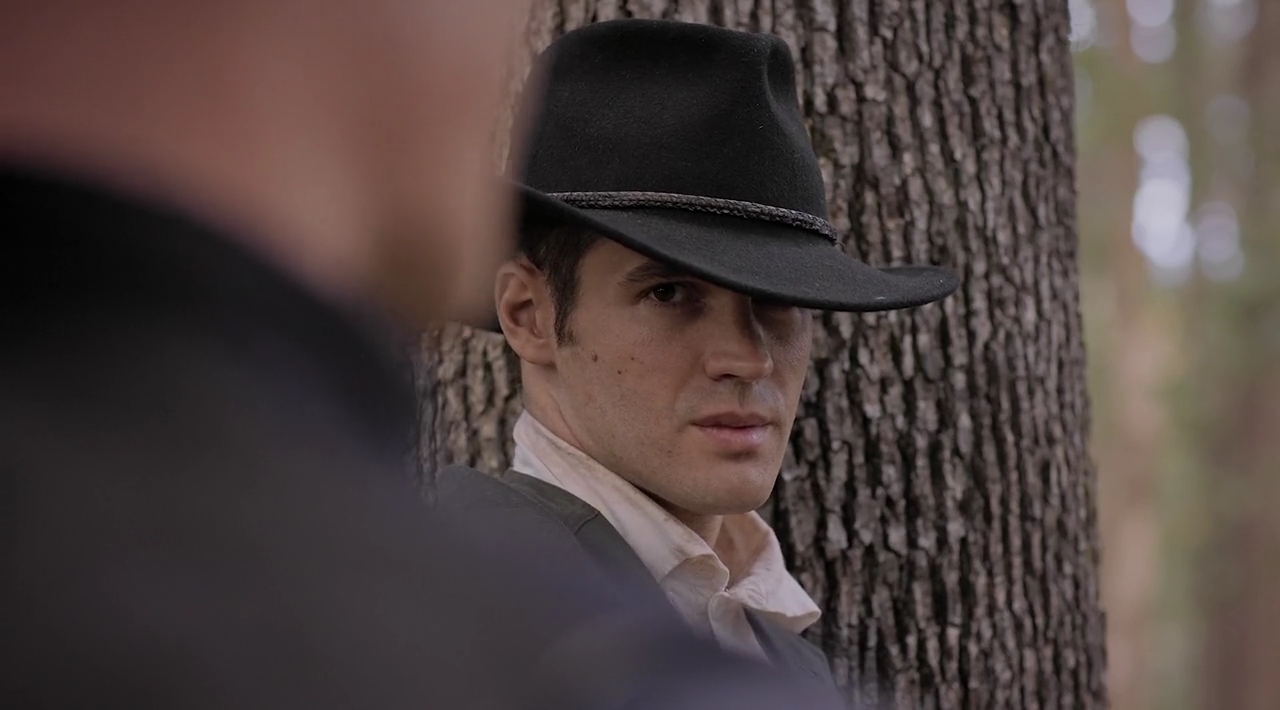 VampireDiariesWorld-dot-nl_TheWarrant2219.jpg