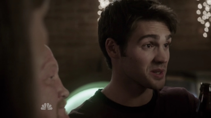 VampireDiariesWorld_dot_nl-ChigagoFire4x02-2185.jpg