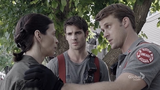 VampireDiariesWorld_dot_nl-ChigagoFire4x03-0355.jpg