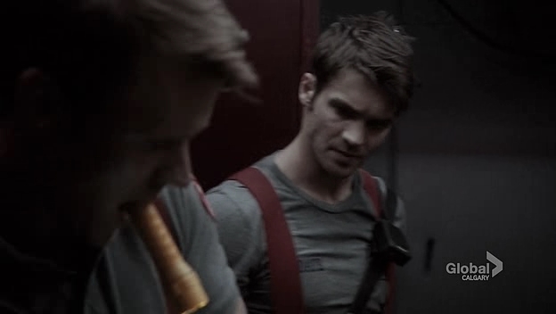 VampireDiariesWorld_dot_nl-ChigagoFire4x03-1625.jpg