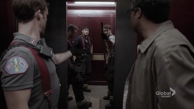 VampireDiariesWorld_dot_nl-ChigagoFire4x03-1695.jpg