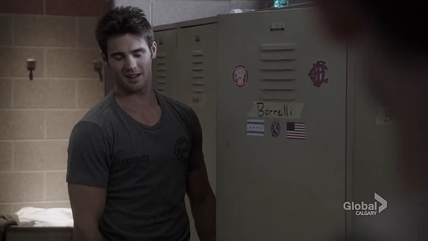 VampireDiariesWorld_dot_nl-ChigagoFire4x03-1946.jpg