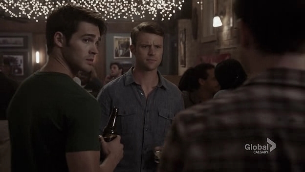 VampireDiariesWorld_dot_nl-ChigagoFire4x03-2126.jpg