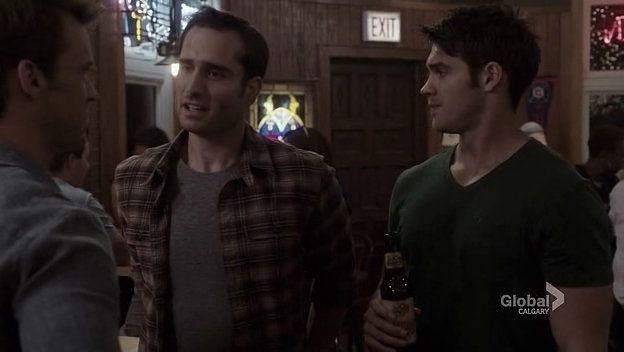 VampireDiariesWorld_dot_nl-ChigagoFire4x03-2130.jpg