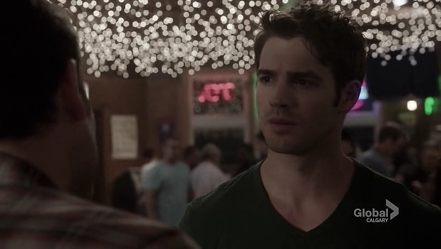 VampireDiariesWorld_dot_nl-ChigagoFire4x03-2149.jpg