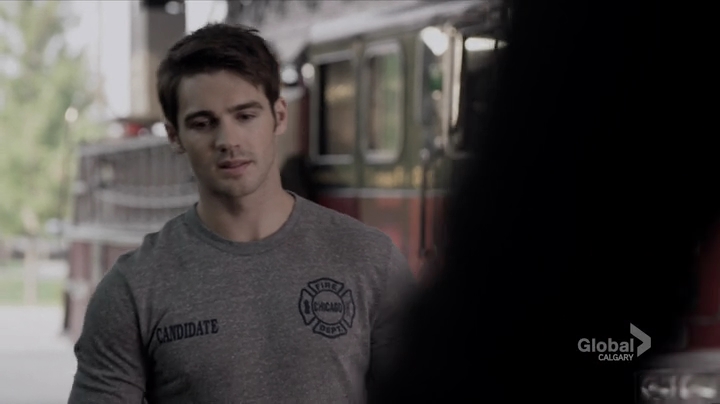 VampireDiariesWorld_dot_nl-ChigagoFire4x04-0526.jpg