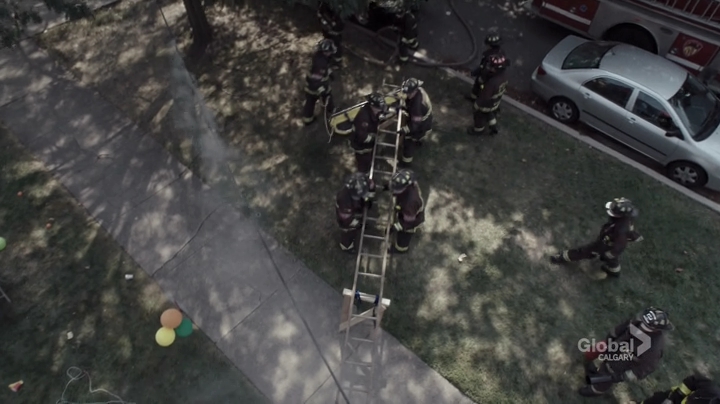VampireDiariesWorld_dot_nl-ChigagoFire4x04-0715.jpg