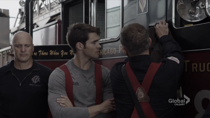 VampireDiariesWorld_dot_nl-ChigagoFire4x04-0869.jpg