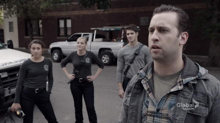 VampireDiariesWorld_dot_nl-ChigagoFire4x04-1407.jpg