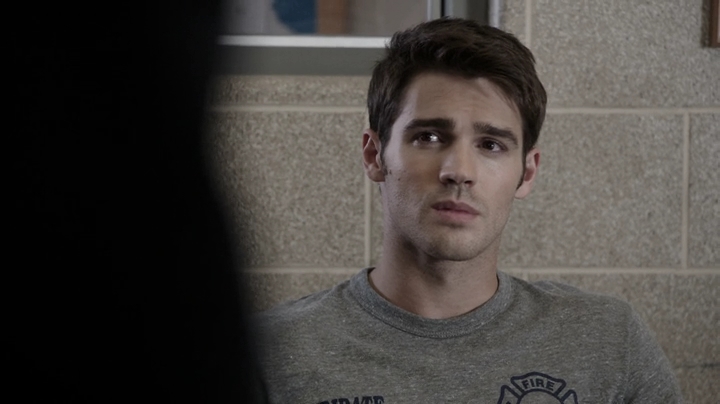 VampireDiariesWorld_dot_nl-ChigagoFire4x05-0251.jpg
