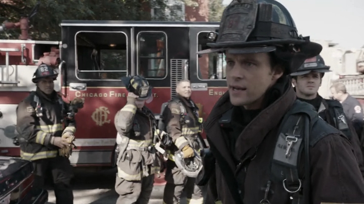 VampireDiariesWorld_dot_nl-ChigagoFire4x05-0335.jpg