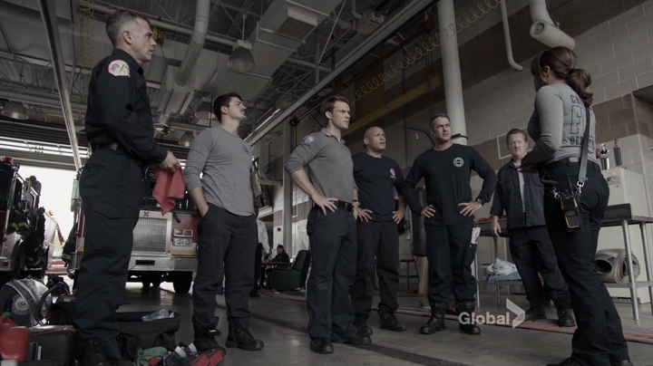 VampireDiariesWorld_dot_nl-ChigagoFire4x05-0825.jpg