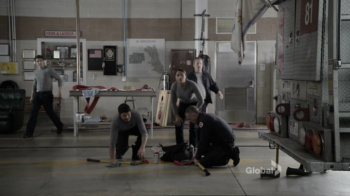 VampireDiariesWorld_dot_nl-ChigagoFire4x05-1240.jpg