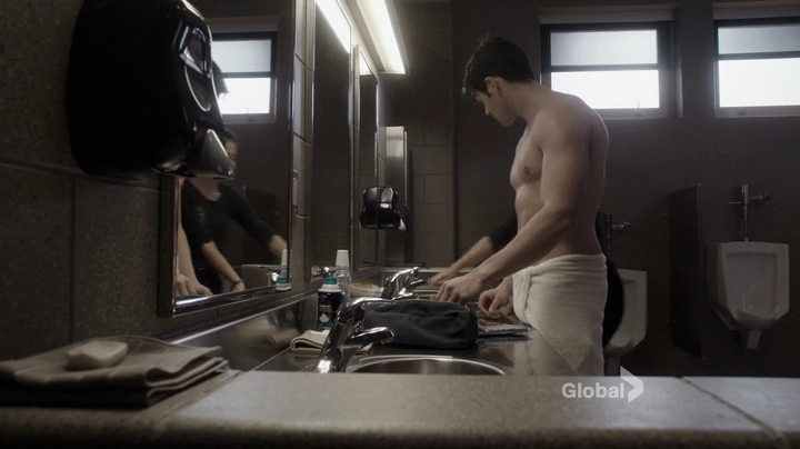 VampireDiariesWorld_dot_nl-ChigagoFire4x05-1381.jpg VampireDiariesWorld_dot_nl-ChigagoFire4x05-1381.jpg