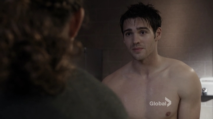 VampireDiariesWorld_dot_nl-ChigagoFire4x05-1390.jpg