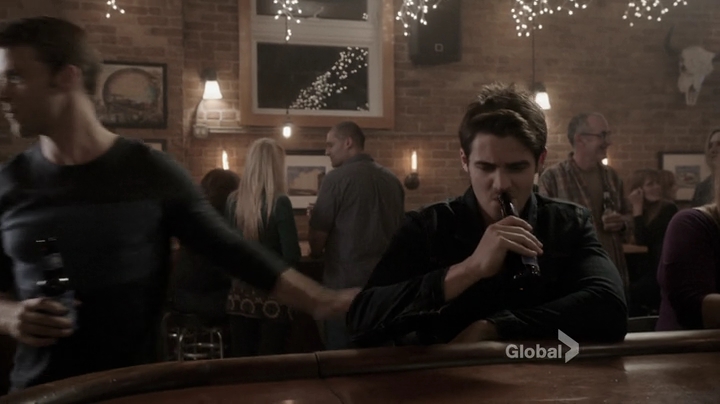 VampireDiariesWorld_dot_nl-ChigagoFire4x05-2181.jpg