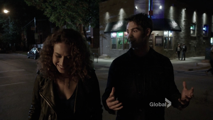 VampireDiariesWorld_dot_nl-ChigagoFire4x05-2221.jpg