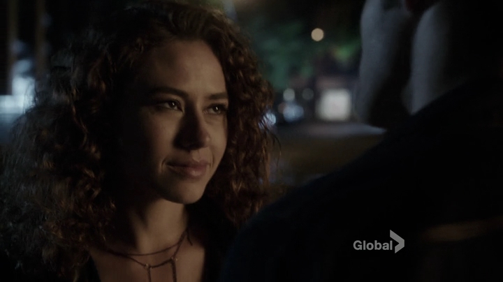 VampireDiariesWorld_dot_nl-ChigagoFire4x05-2239.jpg