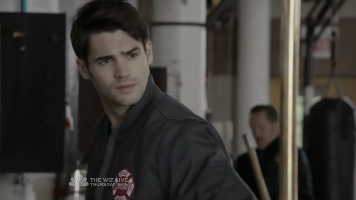 VampireDiariesWorld-dot-nl_ChigagoFire4x08-1101.jpg
