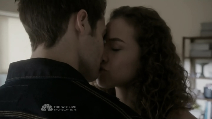 VampireDiariesWorld-dot-nl_ChigagoFire4x08-1415.jpg