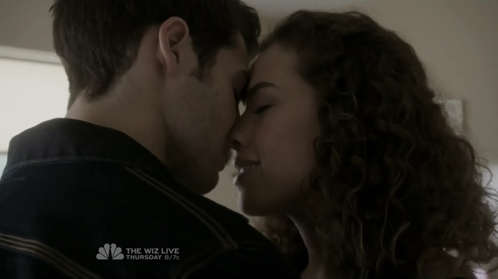 VampireDiariesWorld-dot-nl_ChigagoFire4x08-1416.jpg