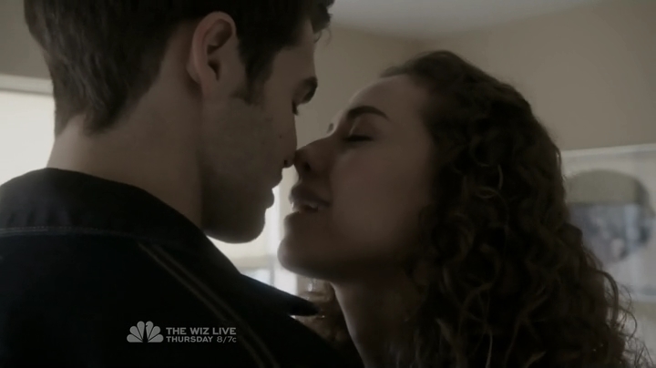 VampireDiariesWorld-dot-nl_ChigagoFire4x08-1418.jpg