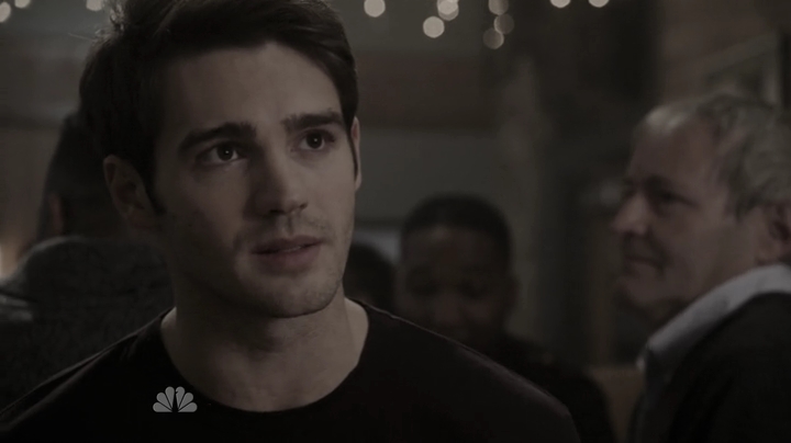 vampirediariesworld_dot_nl-ChigagoFire4x09-0849.jpg