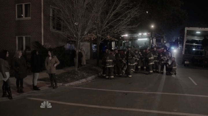 vampirediariesworld_dot_nl-ChigagoFire4x09-1323.jpg