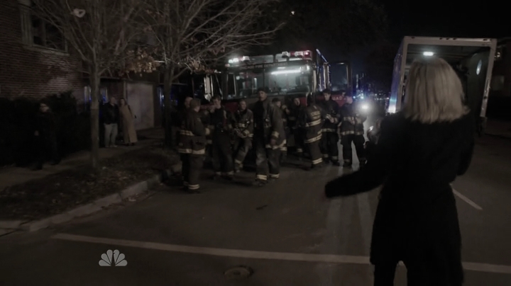 vampirediariesworld_dot_nl-ChigagoFire4x09-1326.jpg