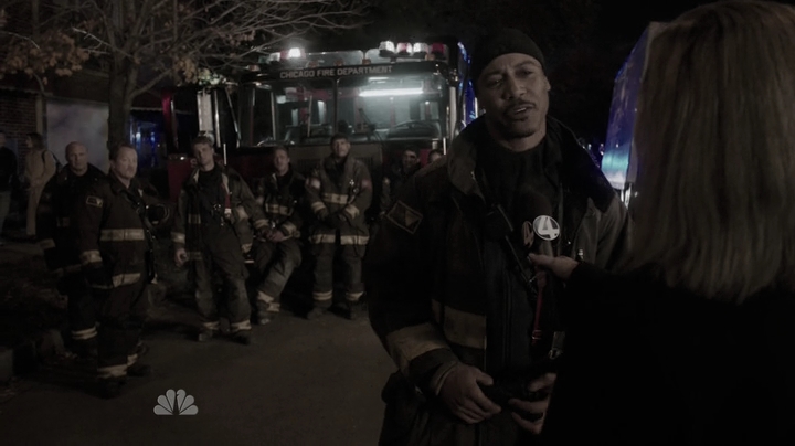 vampirediariesworld_dot_nl-ChigagoFire4x09-1373.jpg