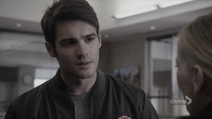 vampirediariesworld_dot_nl-ChigagoFire4x10-1579.jpg