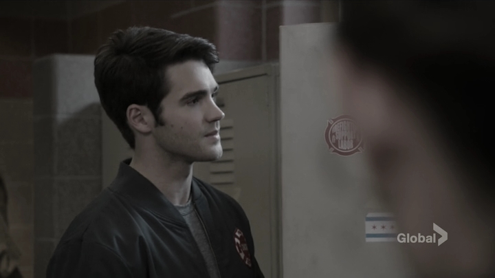 vampirediariesworld_dot_nl-ChigagoFire4x11-0202.jpg