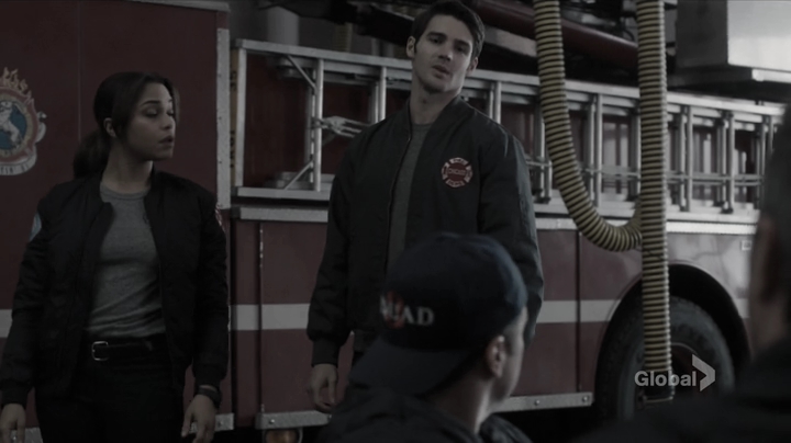vampirediariesworld_dot_nl-ChigagoFire4x11-0770.jpg