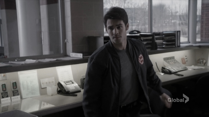 vampirediariesworld_dot_nl-ChigagoFire4x11-0887.jpg