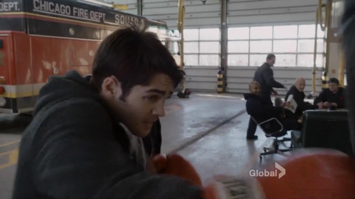 VampireDiariesWorld_dot_nl-ChigagoFire4x14-0663.jpg